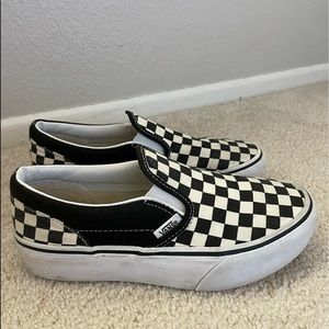 Girls Checkered slip on Vans